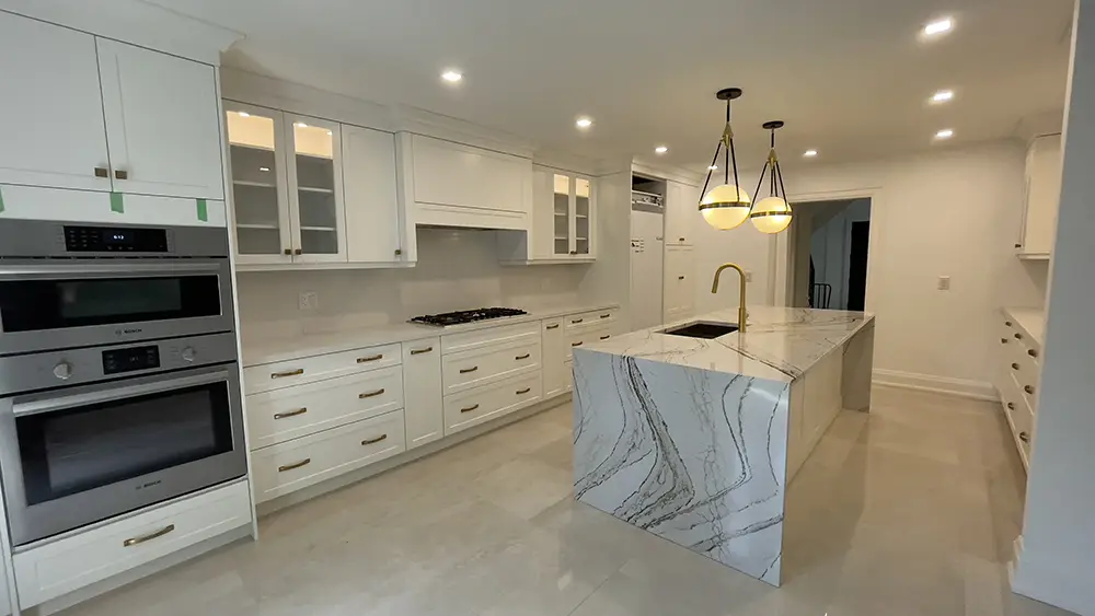 Custom kitchen cabinets Toronto by Razco