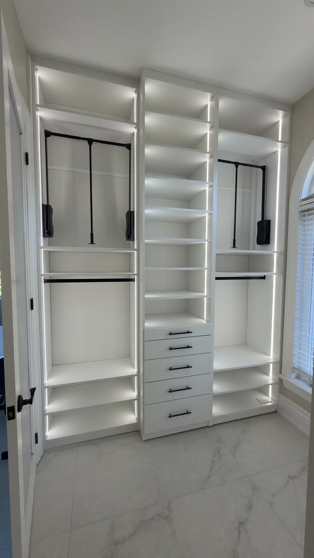 Custom cabinetry Toronto by Razco Renovation