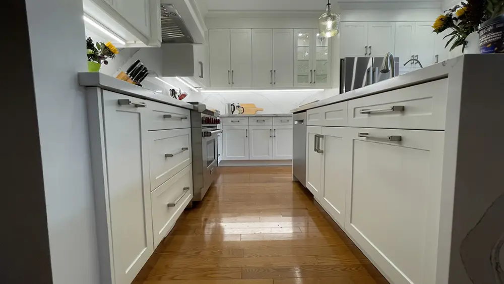 Shaker Kitchen GTA by Razco Renovation